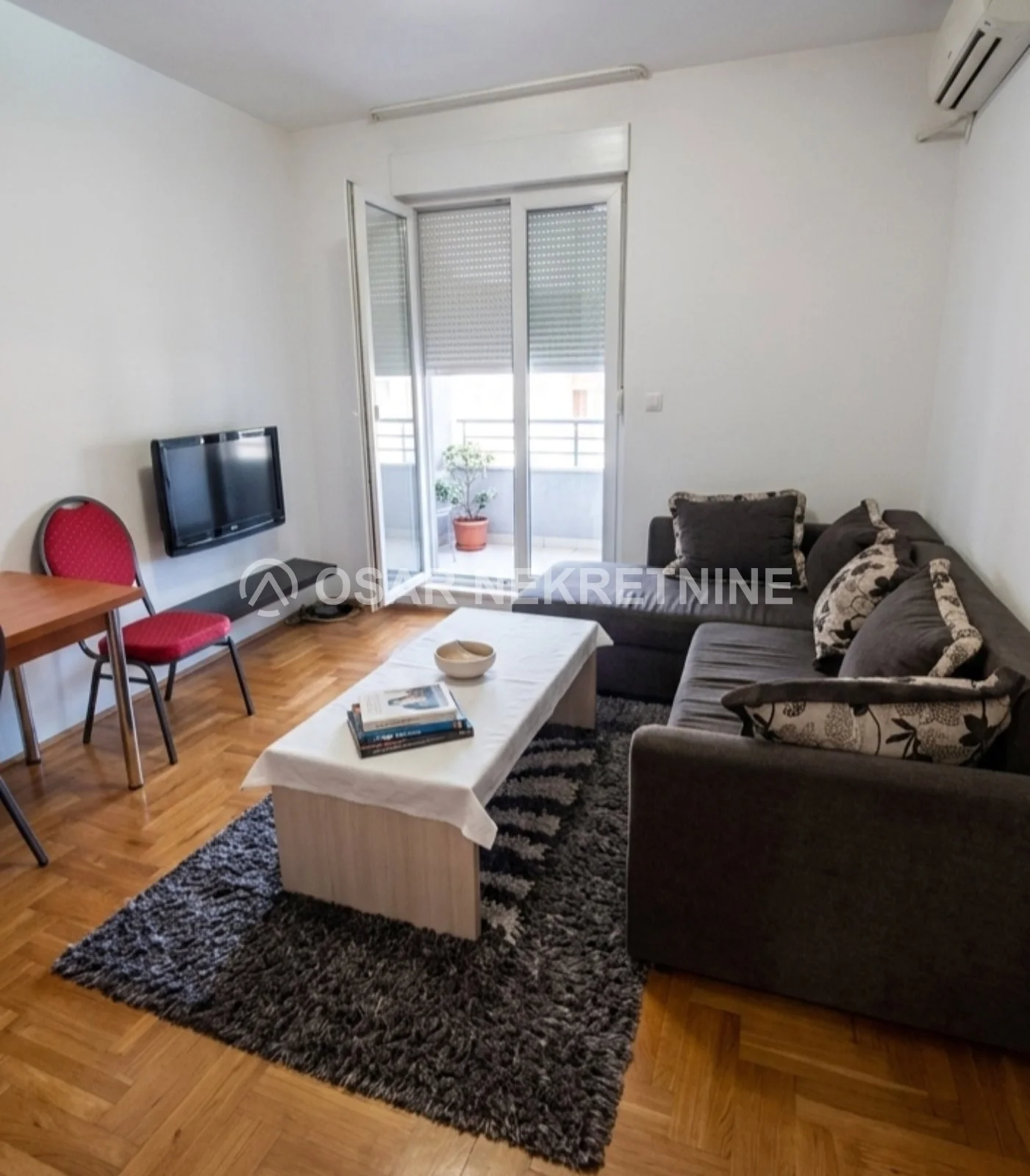 Аренда 1-комнатной квартиры в Стари Аэродром, 38 м²