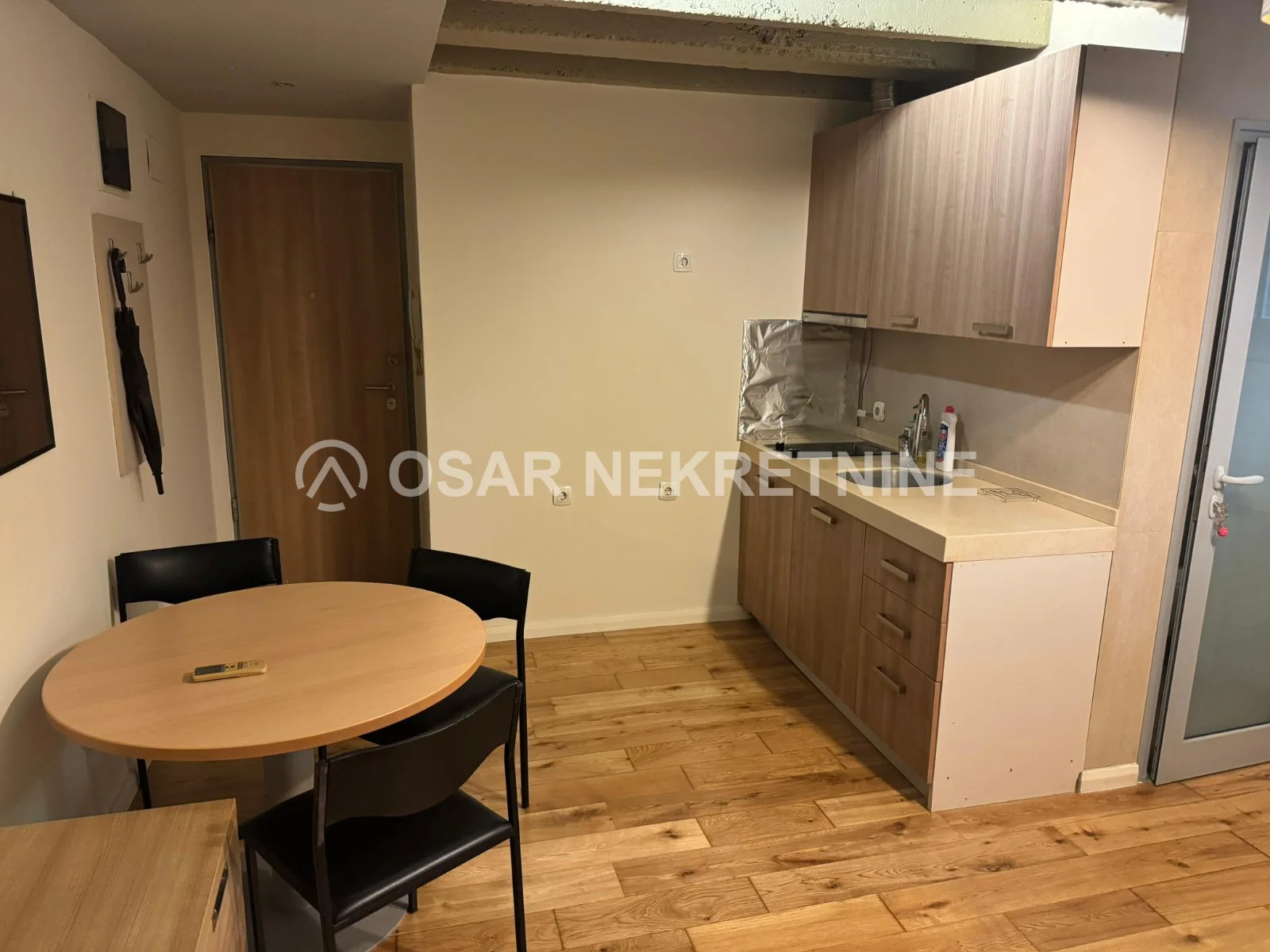 Möbliertes Studio zur Miete im Zentrum von Podgorica, 26 m²