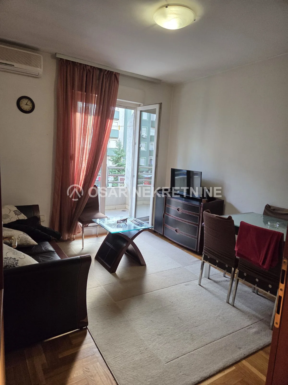 Modern 1-Bedroom Apartment for Rent in Stari Aerodrom, 36m²