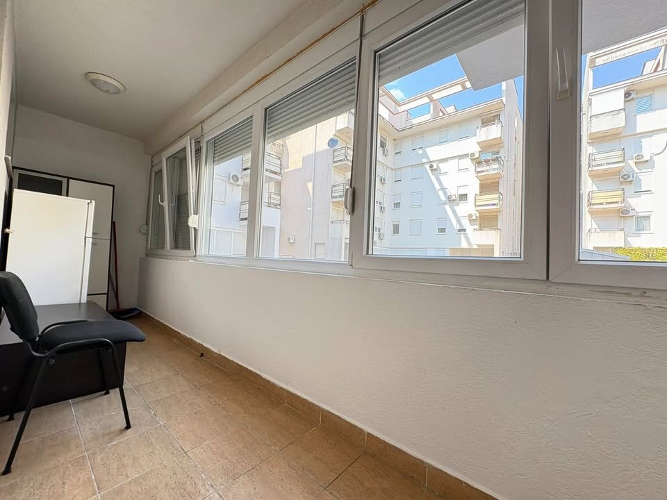 Podgorica _ TOLOŠI _ Daire _ 2 ODA _ 70 m² _ 0. KAT