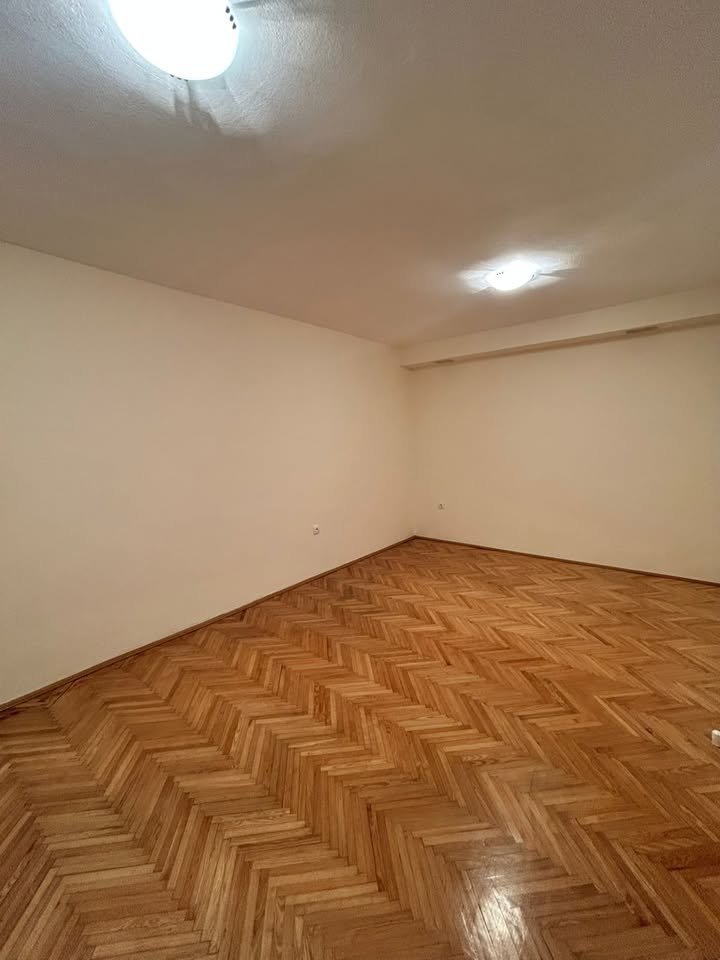 Podgorica _ Tolosi _ Daire _ 1 ODA _ 50 m² _ 0. KAT _ Mobilyasız
