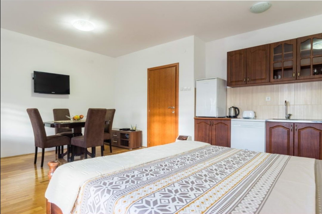 Podgorica _ DELTA _ Daire _ 0 ODA _ 32 m² _ 5. KAT _ Mobilyalı