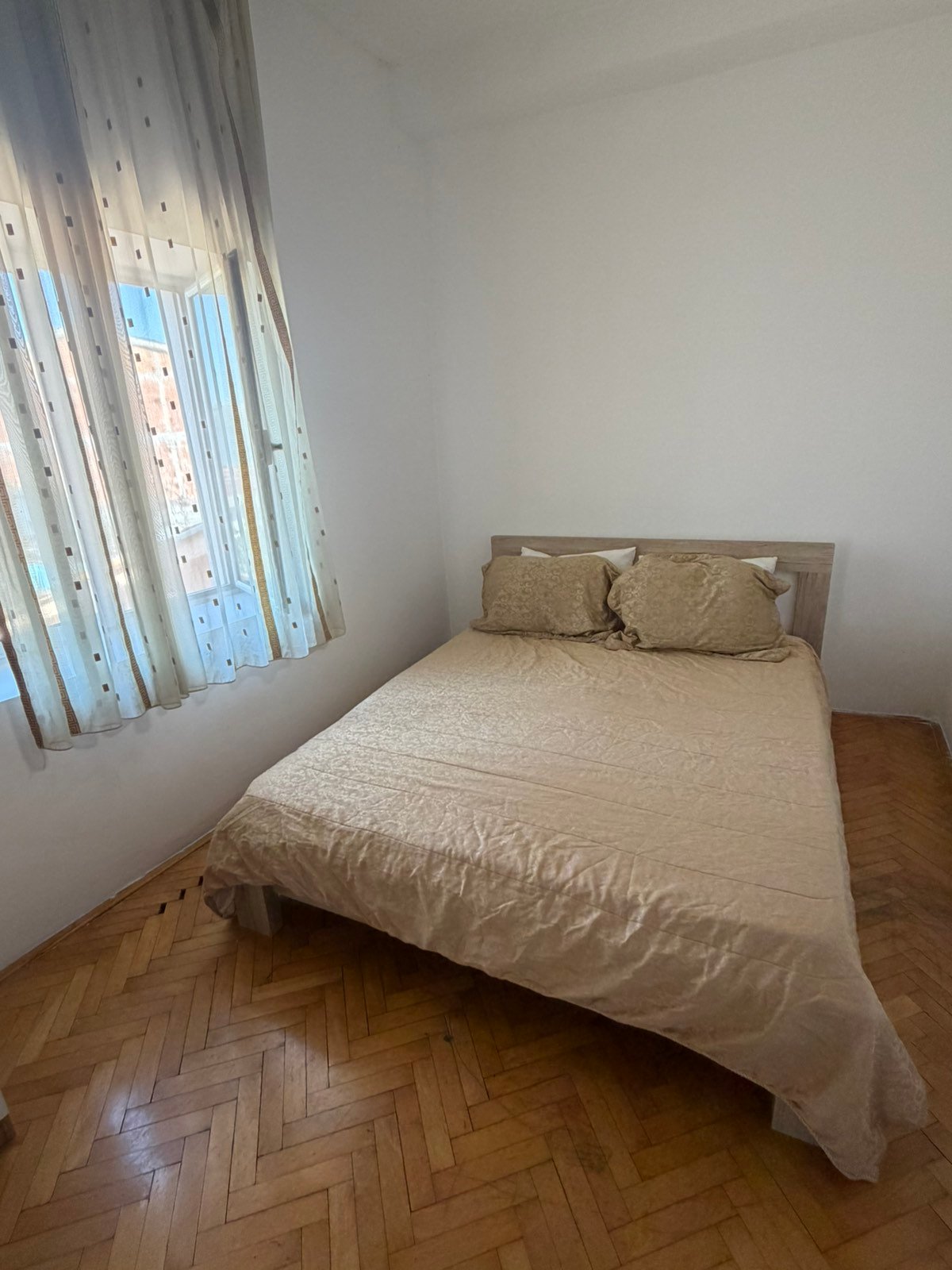 Podgorica _ Drac _ Daire _ 1 ODA _ 45 m² _ Zemin. KAT _ Mobilyalı