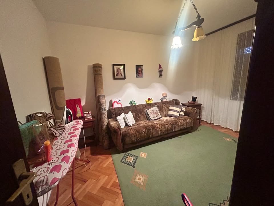 Podgorica _ Stari Aedrom _ Ev _ 0 ODA _ 150 m² _ 2. KAT