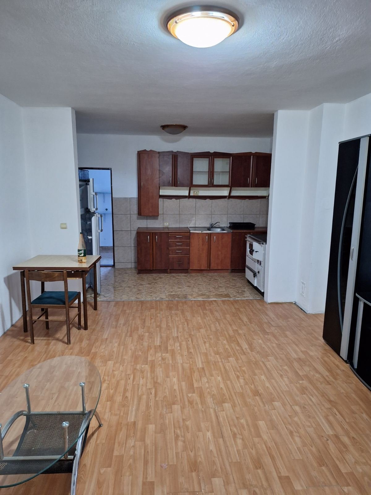 Podgorica _ Zagoric _ Ev _ 6 ODA _ 240 m² _ 0. KAT _ Mobilyalı