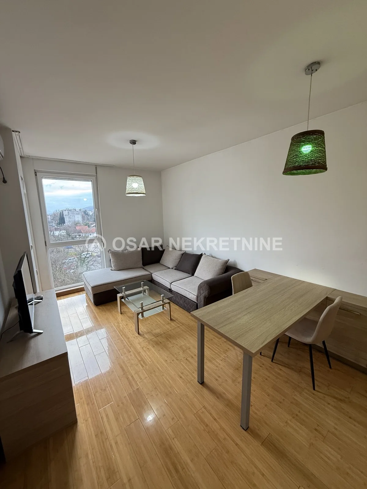 Möblierte 2-Zimmer-Wohnung zu vermieten in Pobrezje, Podgorica