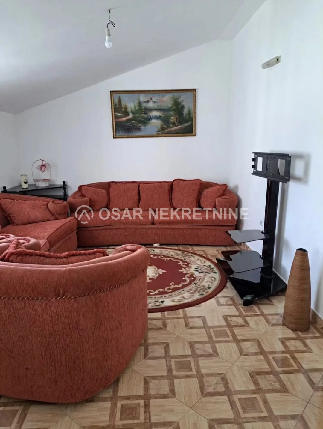 Möblierte 2-Zimmer-Wohnung zu vermieten in Zagoric, Podgorica