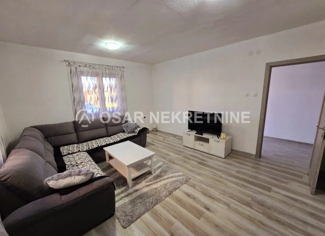 Geräumige 3-Zimmer-Wohnung in Donja Gorica, 120 m²