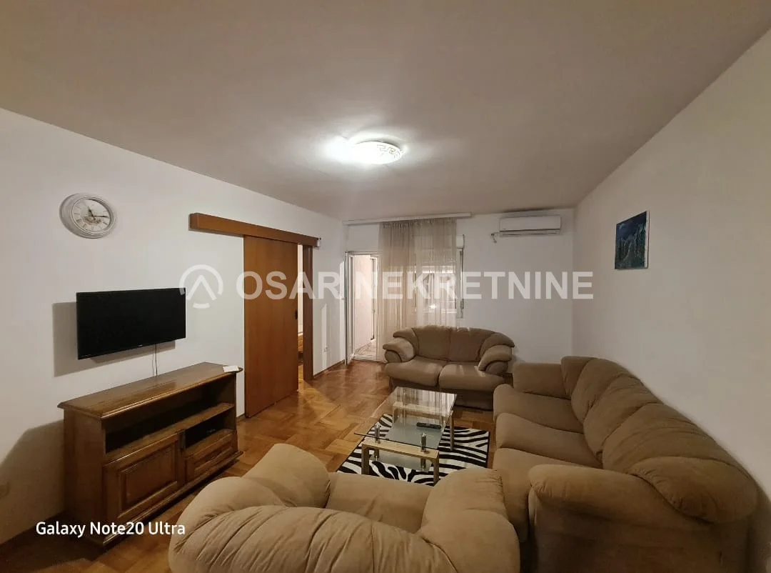Großzügige 1-Zimmer-Wohnung zu vermieten in Stari Aerodrom